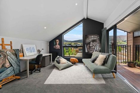 Photo of property in Wooing Tree Vineyard Ltd, 2 Blondie Drive, Cromwell, 9310