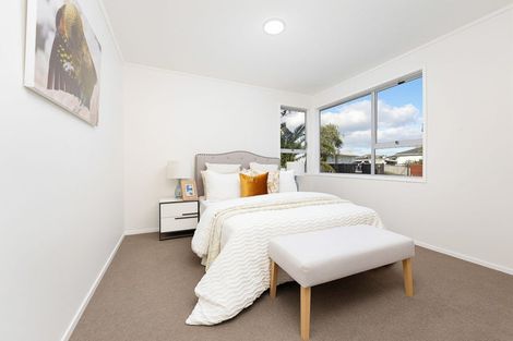 Photo of property in 85 Riverpark Crescent, Henderson, Auckland, 0610