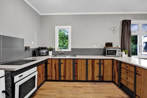 Photo of property in 6 Percy Avenue, Stratford, 4332