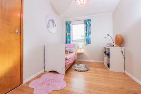 Photo of property in 2/27 Elliott Avenue, Bayview, Auckland, 0629