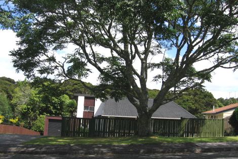 Photo of property in 2/48 Simon Ellice Drive, Bayview, Auckland, 0629