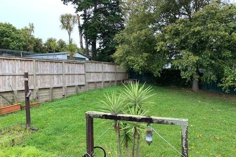 Photo of property in 16 Acacia Road, Torbay, Auckland, 0632