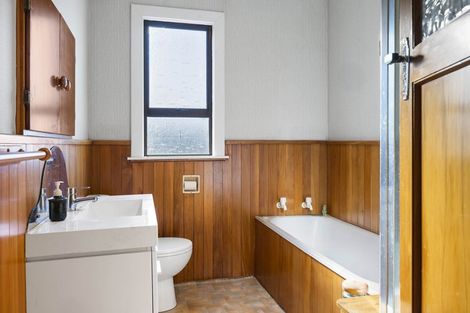 Photo of property in 18 Egmont Street, Hawera, 4610