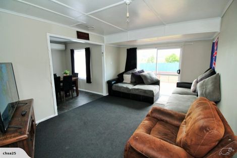 Photo of property in 17 Carrington Crescent, Tokoroa, 3420