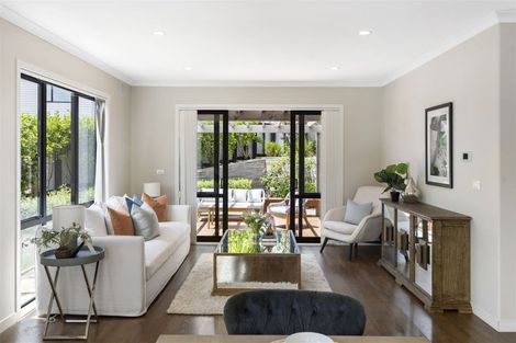 Photo of property in 97 Medallion Drive, Oteha, Auckland, 0632