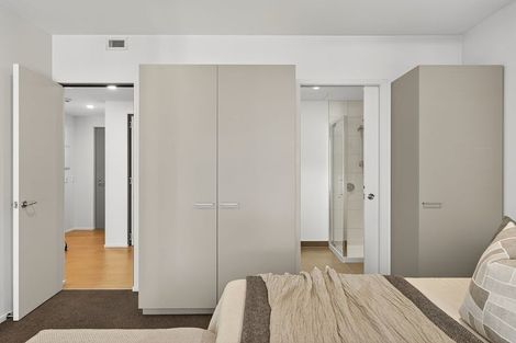Photo of property in 2/34 Cranmer Square, Christchurch Central, Christchurch, 8013