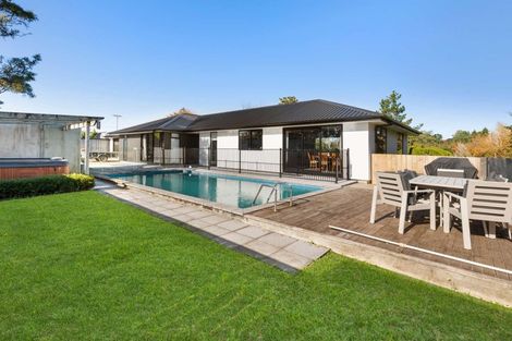 Photo of property in 136b Seaview Road, Westown, New Plymouth, 4310