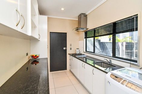 Photo of property in 9 Elias Court, The Gardens, Auckland, 2105