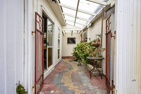 Photo of property in 64 Ngamotu Road, Spotswood, New Plymouth, 4310