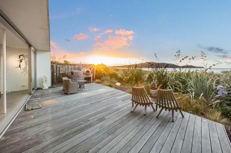 Photo of property in 31 Field Way, Waikanae Beach, Waikanae, 5036