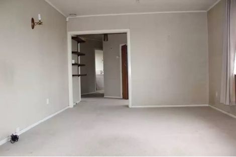 Photo of property in 102 Bond Crescent, Forrest Hill, Auckland, 0620