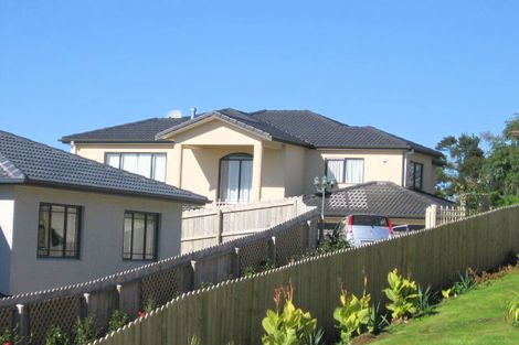 Photo of property in 72 San Valentino Drive, Henderson, Auckland, 0612