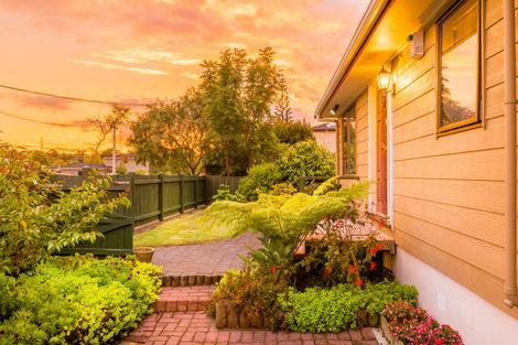 Photo of property in 2/27 Rogan Street, Mount Roskill, Auckland, 1041