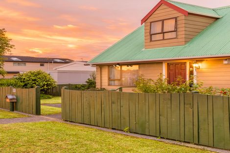 Photo of property in 2/27 Rogan Street, Mount Roskill, Auckland, 1041