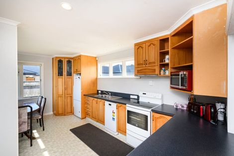 Photo of property in 9 Belvedere Crescent, Takaro, Palmerston North, 4412
