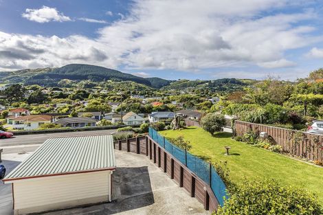 Photo of property in 353 Main Road, Tawa, Wellington, 5028