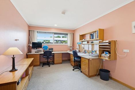 Photo of property in 25 Barraud Place, Pukehangi, Rotorua, 3015