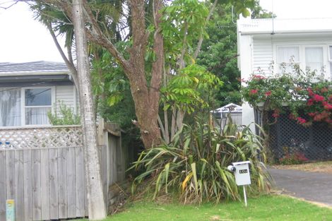 Photo of property in 1/10 Raeben Avenue, Hillcrest, Auckland, 0627