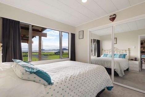 Photo of property in 9 Kawakawa Bay Coast Road, Kawakawa Bay, Papakura, 2585