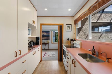 Photo of property in 7 Suburb Street, Queenstown, 9300