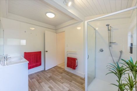 Photo of property in 9b Centreway Road, Orewa, 0931