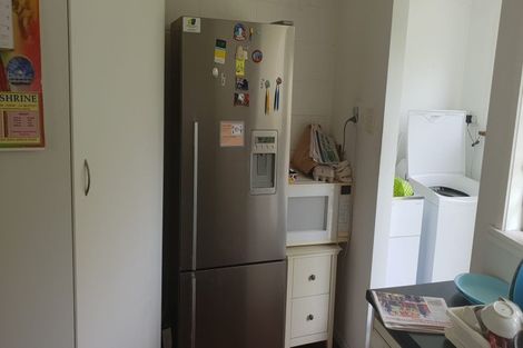 Photo of property in 3/2 Lansdowne Street, Bayswater, Auckland, 0622