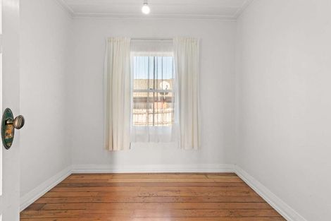 Photo of property in 14 Dublin Street, Pukekohe, 2120