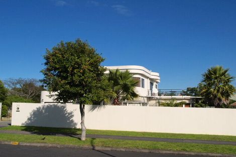 Photo of property in 20 Matterhorn Crescent, Northpark, Auckland, 2013