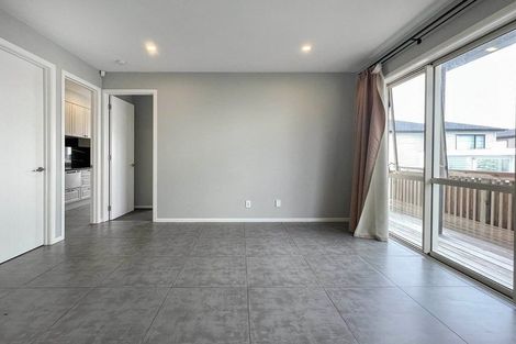 Photo of property in 12 Kota Lane, Hobsonville, Auckland, 0616