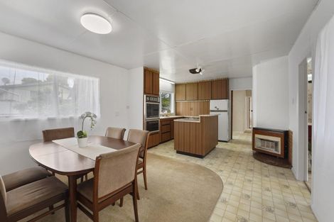 Photo of property in 21 Hall Grove, Ebdentown, Upper Hutt, 5018