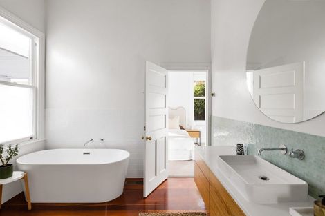 Photo of property in 31 Nixon Street, Hamilton East, Hamilton, 3216