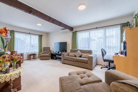 Photo of property in 2/27 Rogan Street, Mount Roskill, Auckland, 1041