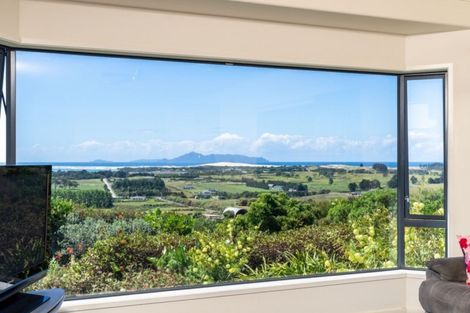 Photo of property in 2 Coastview Lane, Mangawhai, 0975