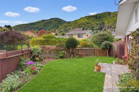 Photo of property in 15a Te Maku Grove, Waikanae, 5036