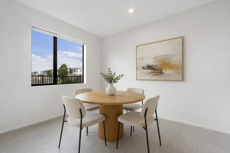 Photo of property in 41 Juniper Drive, Rosehill, 2113