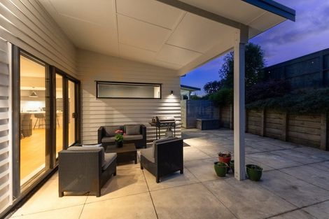 Photo of property in 21 Ferndale Drive, Waikanae, 5036