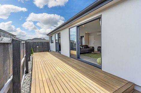 Photo of property in 8 Brightstone Crescent, Aranui, Christchurch, 8061