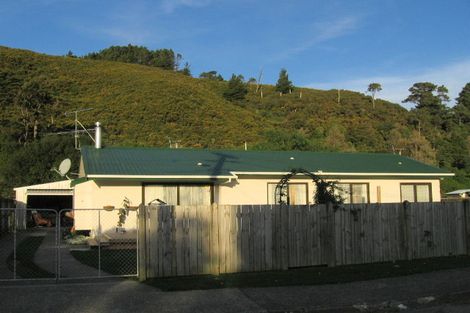 Photo of property in 34 Eldon Grove, Taita, Lower Hutt, 5019