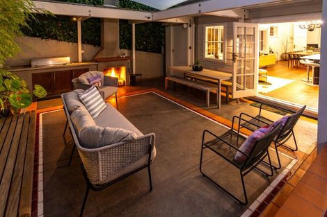 Photo of property in 54 Majoribanks Street, Mount Victoria, Wellington, 6011