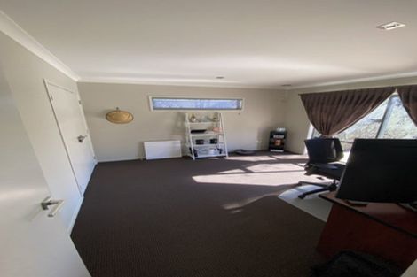 Photo of property in 71 Rototuna Road, Rototuna, Hamilton, 3210