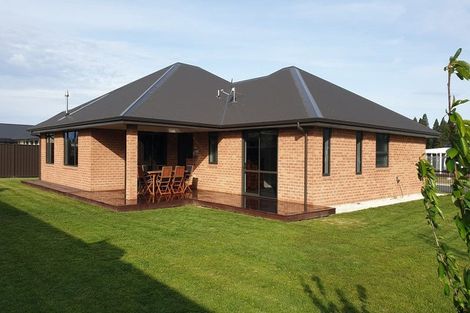 Photo of property in 8 Birch Hill Drive, Twizel, 7901