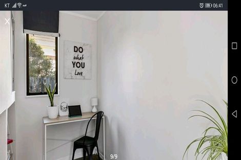 Photo of property in 4/163 Queens Drive, Lyall Bay, Wellington, 6022