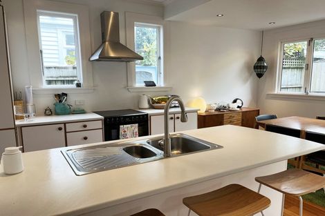 Photo of property in 22 Konini Street, Eastbourne, Lower Hutt, 5013