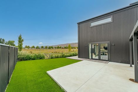 Photo of property in 13 Quigley Crescent, Cromwell, 9310