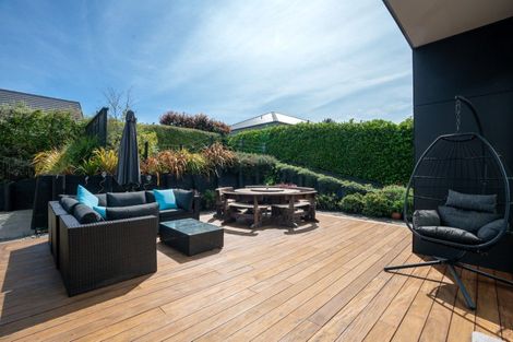 Photo of property in 6 Pukatea Close, Raumati Beach, Paraparaumu, 5032