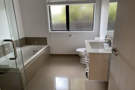 Photo of property in 37 Karina Terrace, Roslyn, Palmerston North, 4414