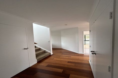 Photo of property in 99 Ashton Fitchett Drive, Brooklyn, Wellington, 6021