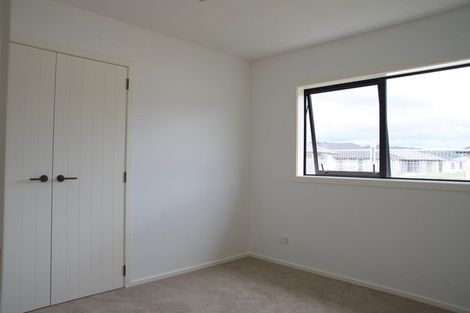 Photo of property in 5 Filmer Crescent, Wallaceville, Upper Hutt, 5018