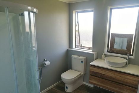 Photo of property in 21 Cargill Grove, Kelvin Grove, Palmerston North, 4414