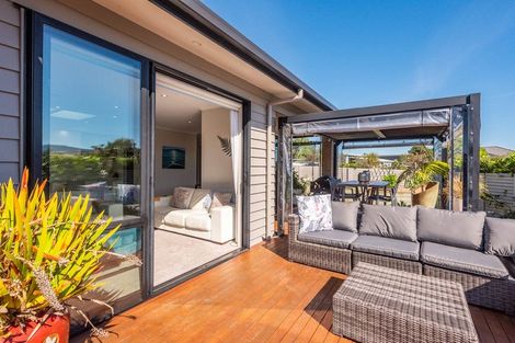 Photo of property in 6 Taranui Way, Paraparaumu Beach, Paraparaumu, 5032